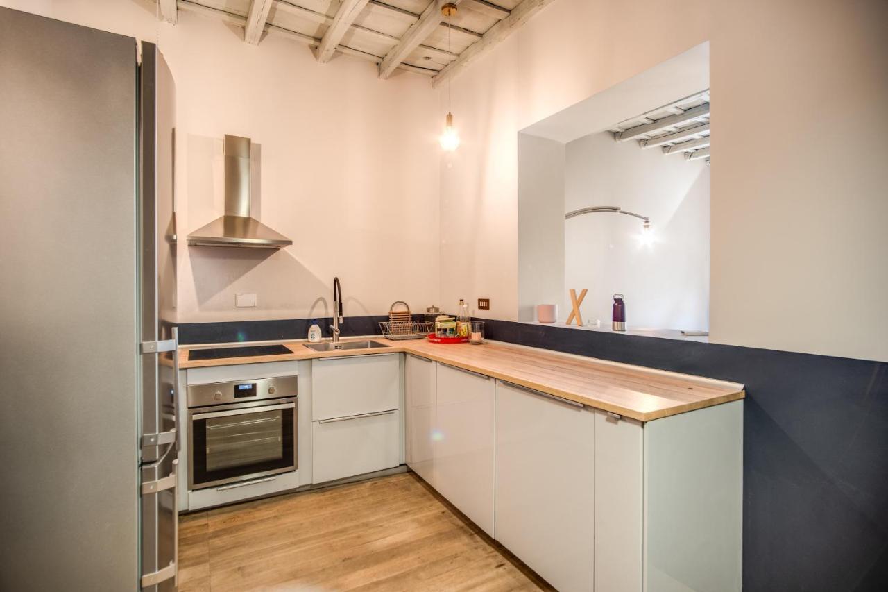 Stylish And Spacious Apartment Next To The Colosseum Řím Exteriér fotografie