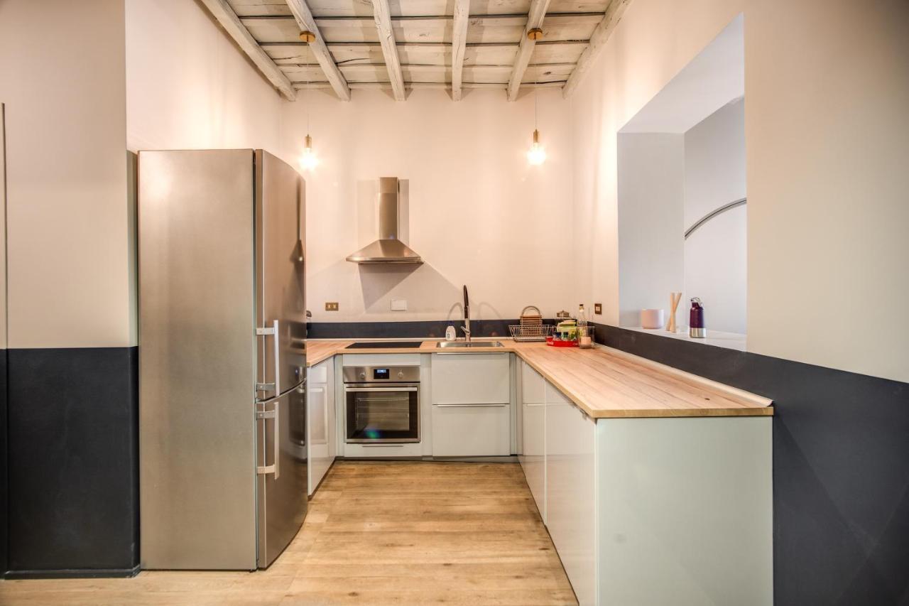 Stylish And Spacious Apartment Next To The Colosseum Řím Exteriér fotografie